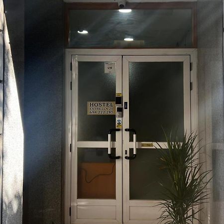 Hostel Estrella 20 マドリード エクステリア 写真